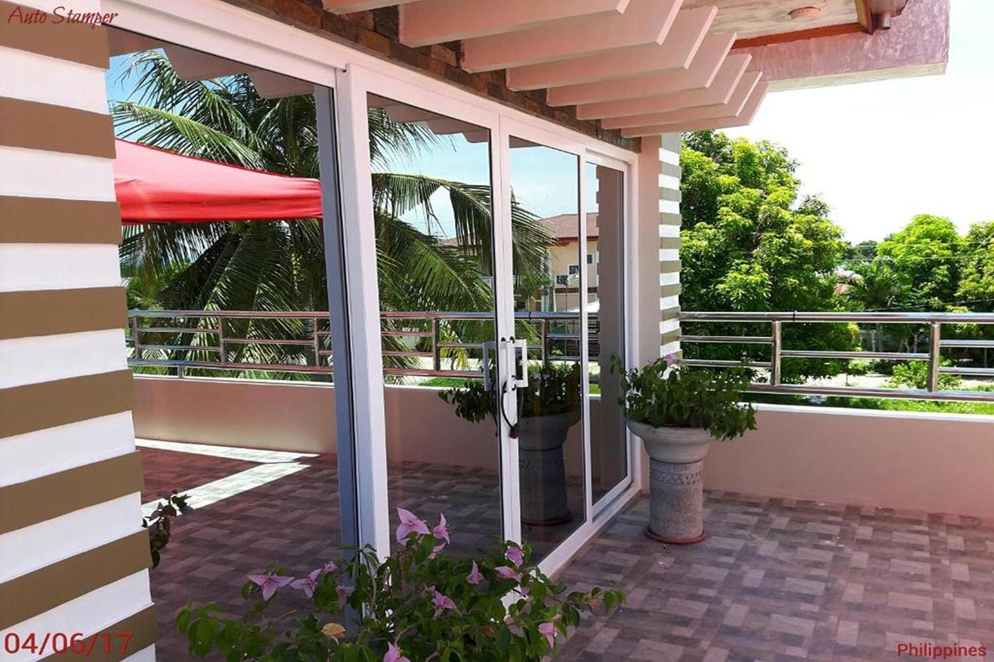 Hotel Fnt Transient House Near Hundred Islands Alaminos Exterior foto
